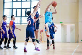 百家乐新手别被情绪推着走（初学百家乐，别让情绪左右你）